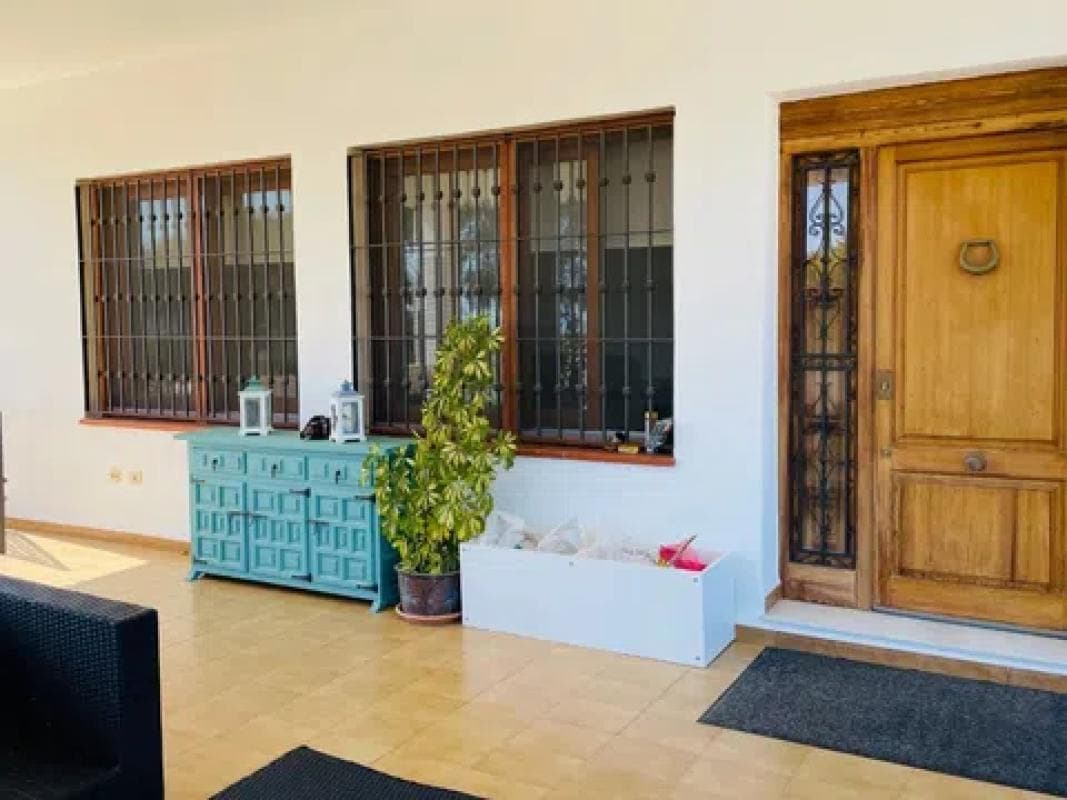 Properties for sale and rent in Spain photo 5