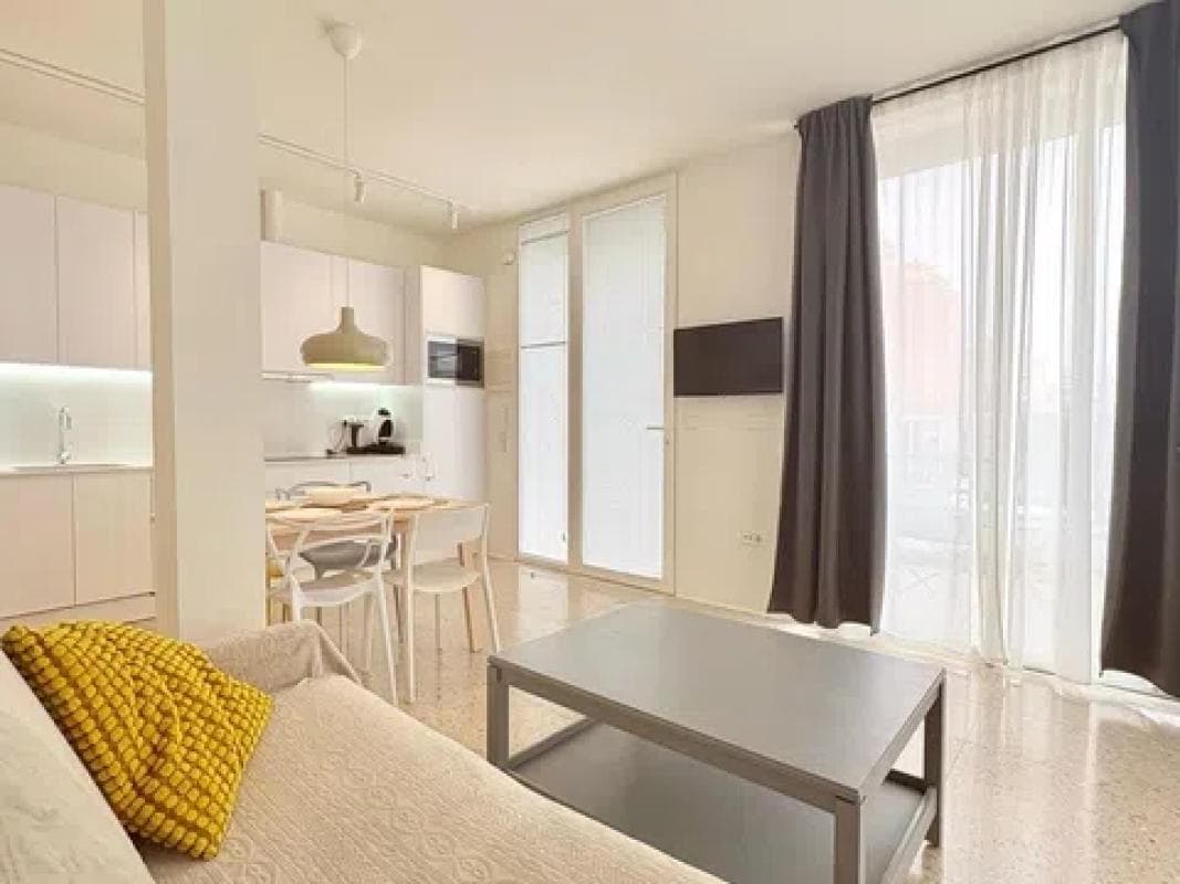 Venta de piso en Avenida Oviedo, Alicante / Alacant
photo 3