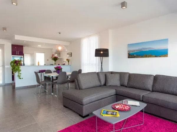 Chalet independiente en venta en L'Albir, Alfaz del Pi thumbnail 1