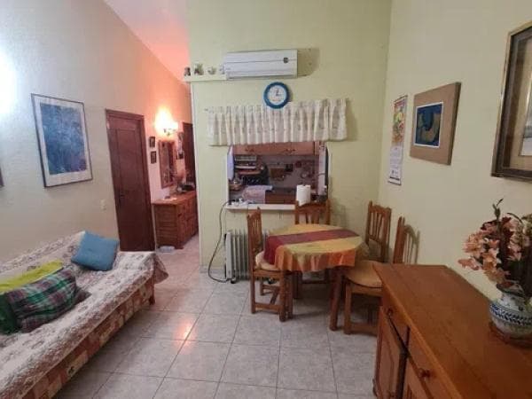 Chalet adosado en calle Segovia s/n photo 1