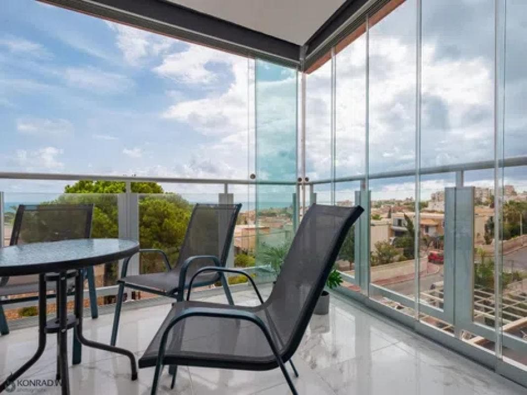 Sale of apartment in Calle Guadalajara, 24, Torrevieja
photo 2