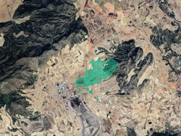 Terreno en via Sense Nom photo 1