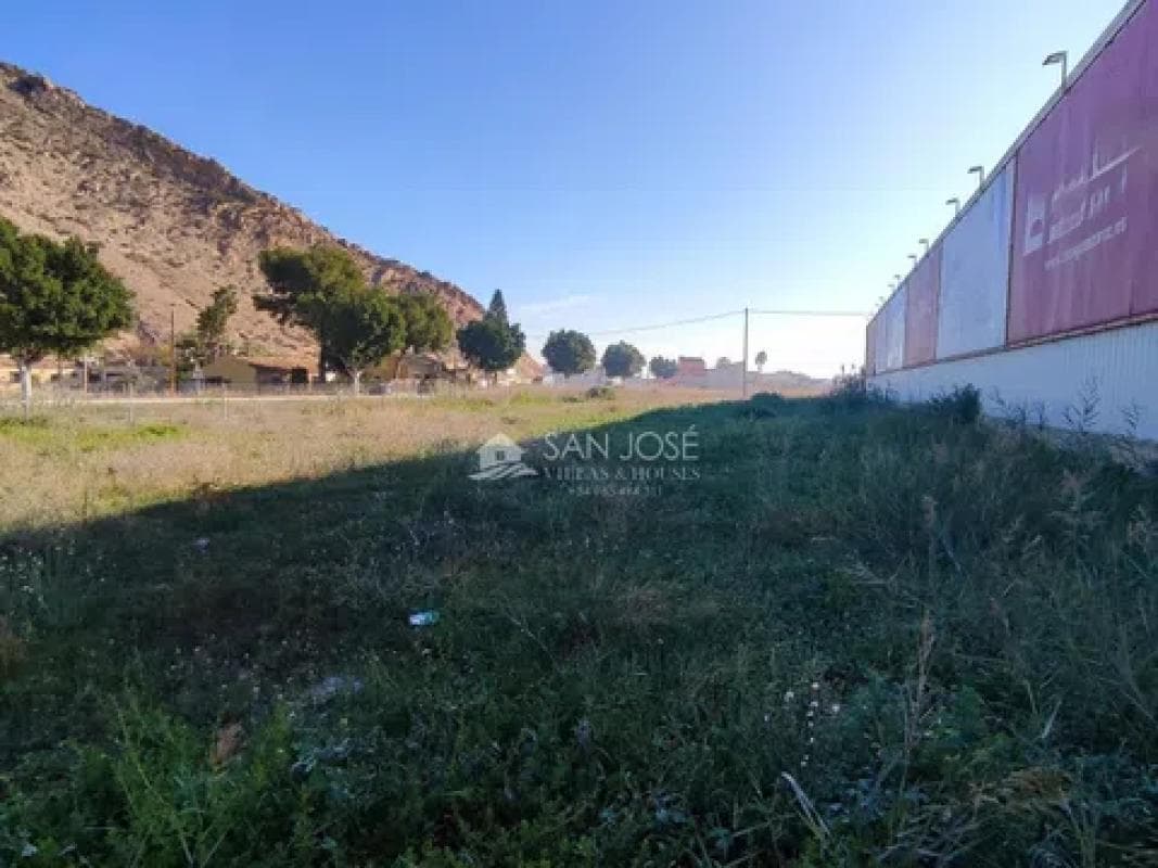 Terreno en venta en Redovan, Alicante photo 3