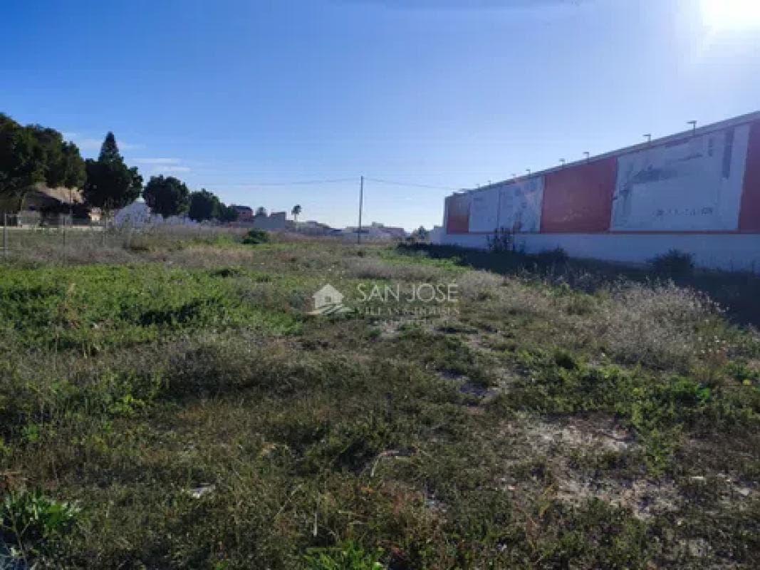 Terreno en venta en Redovan, Alicante photo 5