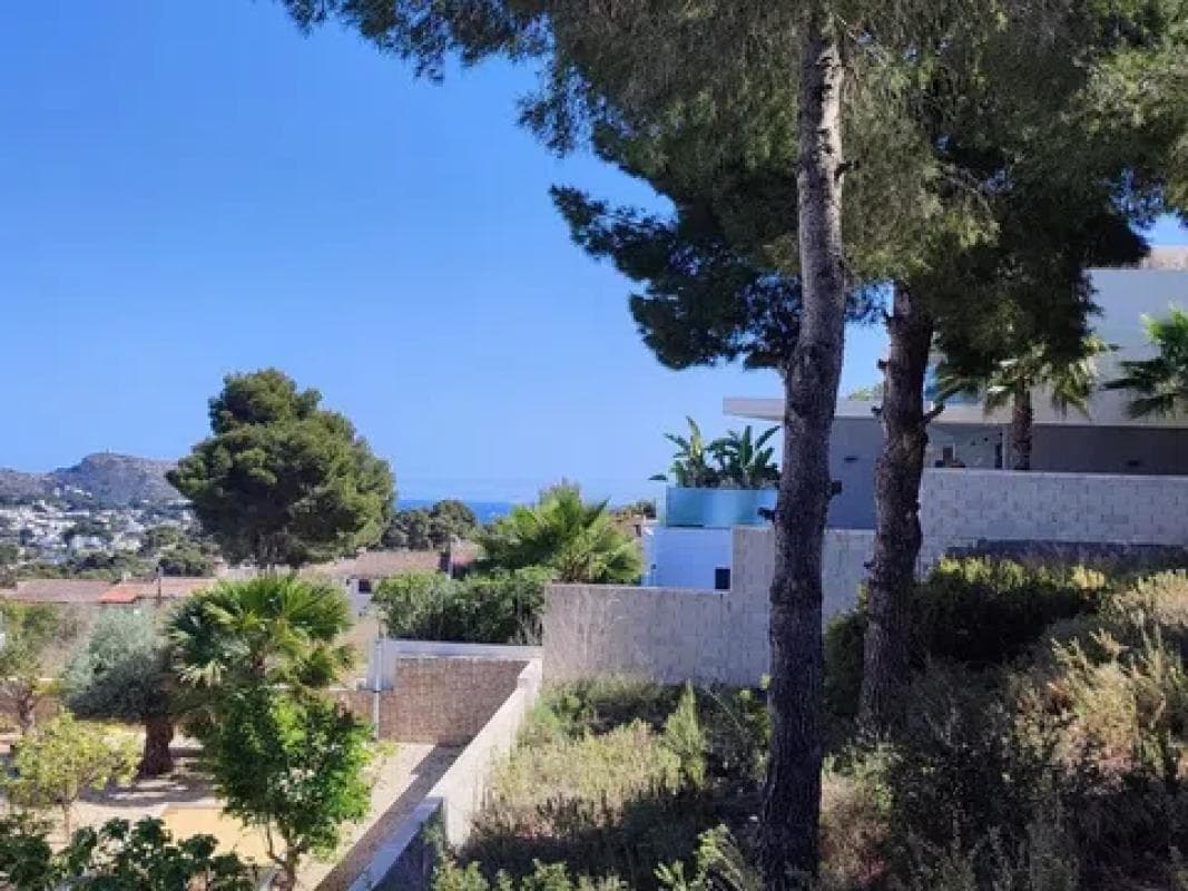 Terreno en venta en Moraira, Alicante photo 2