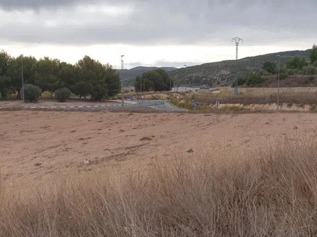 Terreno en venta en Pinoso, Alicante photo 5