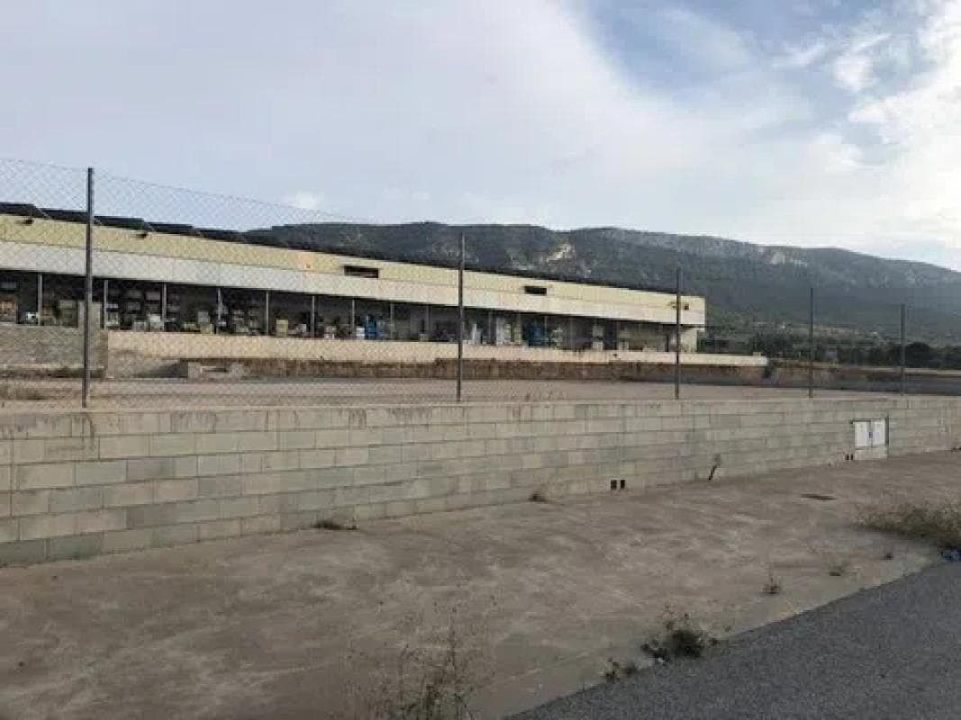 Terreno en venta en Biar, Alicante photo 2
