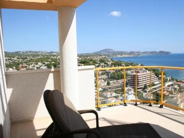 Piso en venta en Playa de Fossa-Levante, Calpe thumbnail 1