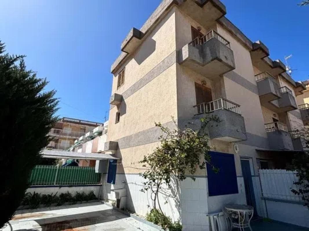 Propiedades en venta y alquiler en España photo 2