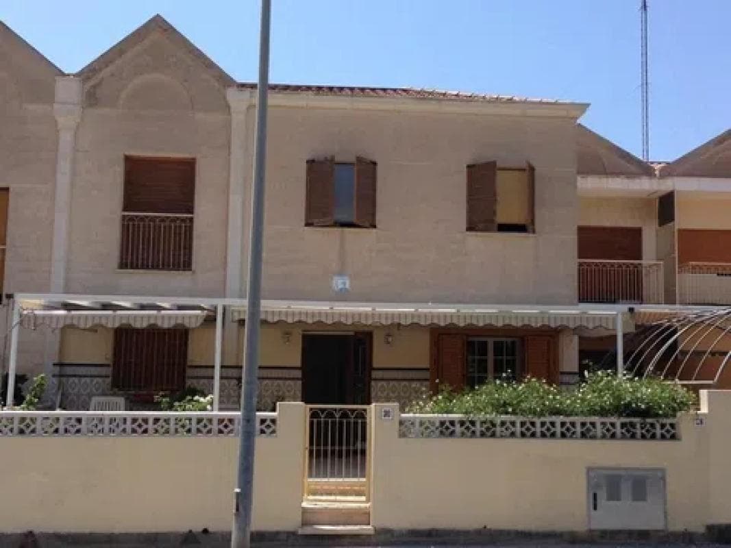 Propiedades en venta y alquiler en España photo 3