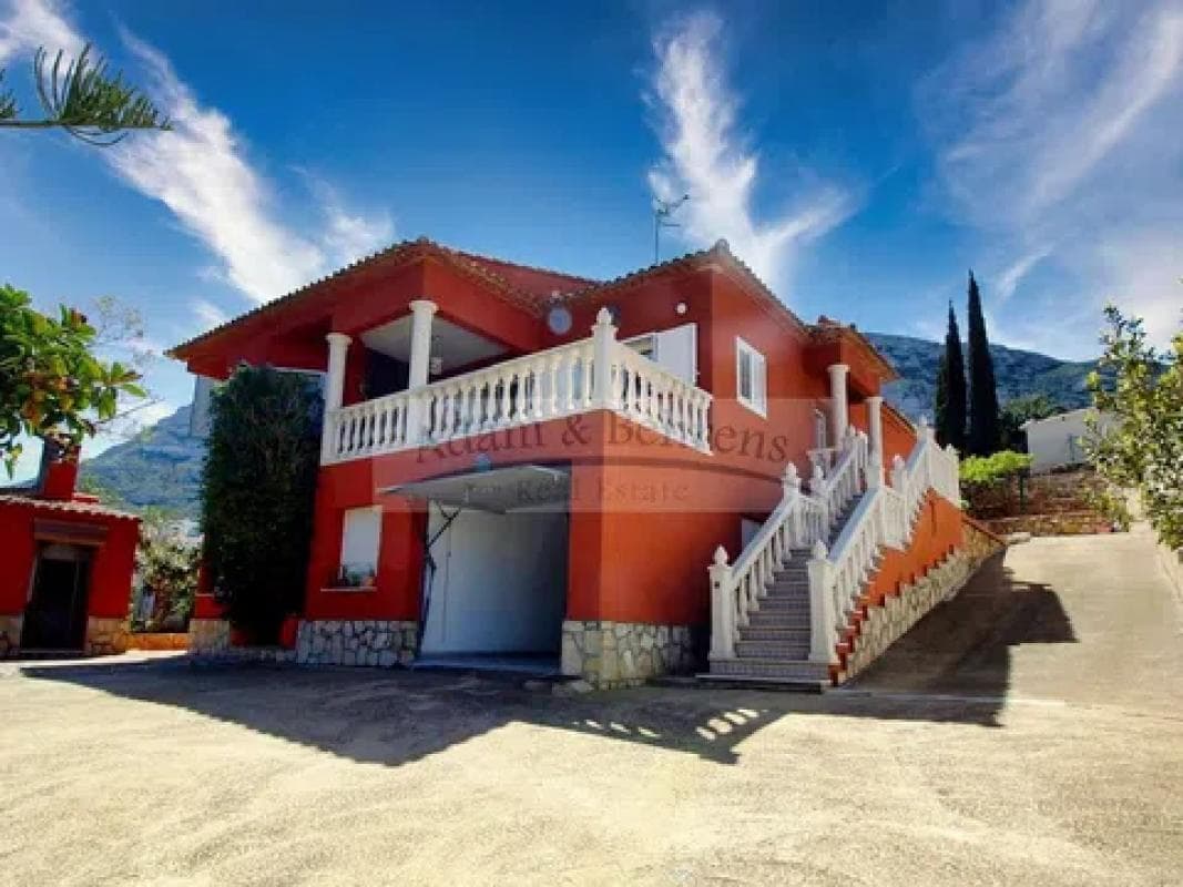 Propiedades en venta y alquiler en España photo 3