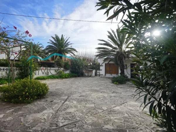 Casa independiente en calle Riu Magre photo 1