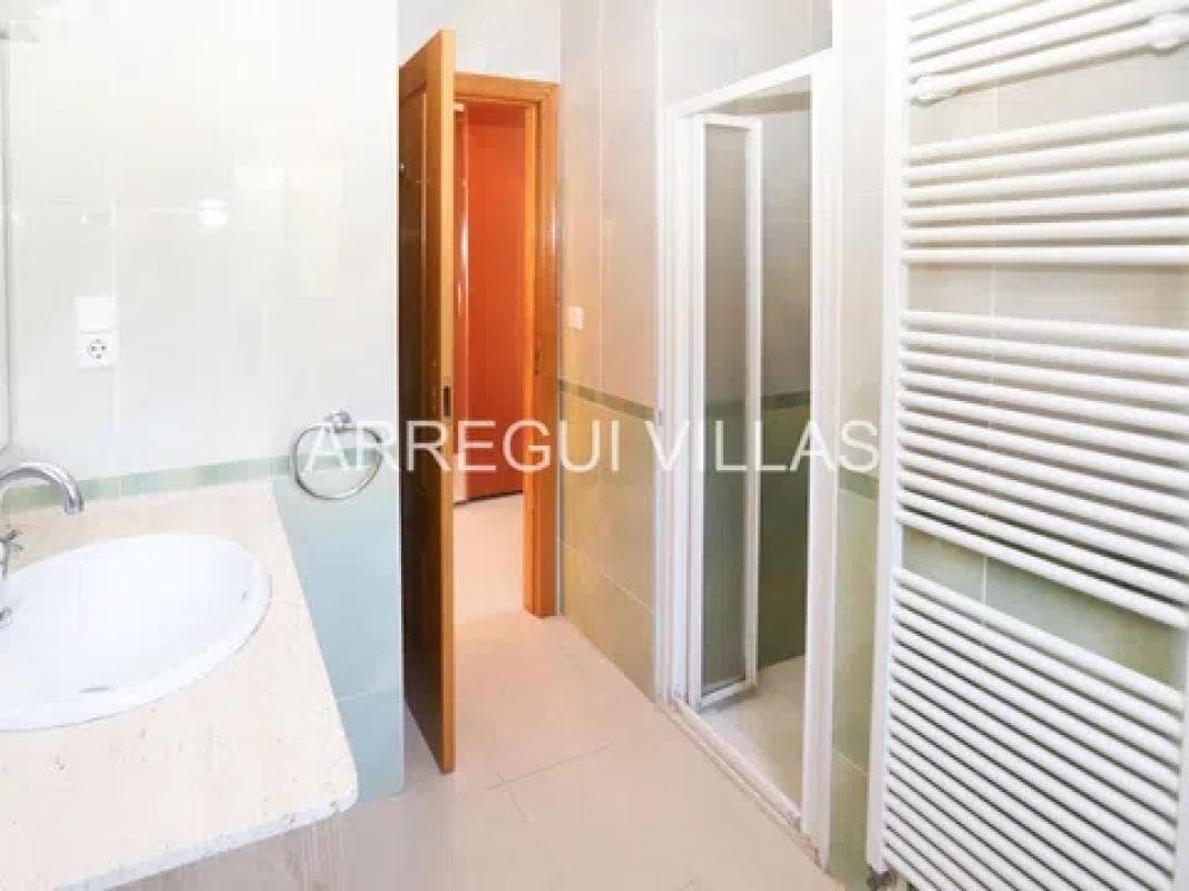 Propiedades en venta y alquiler en España photo 5