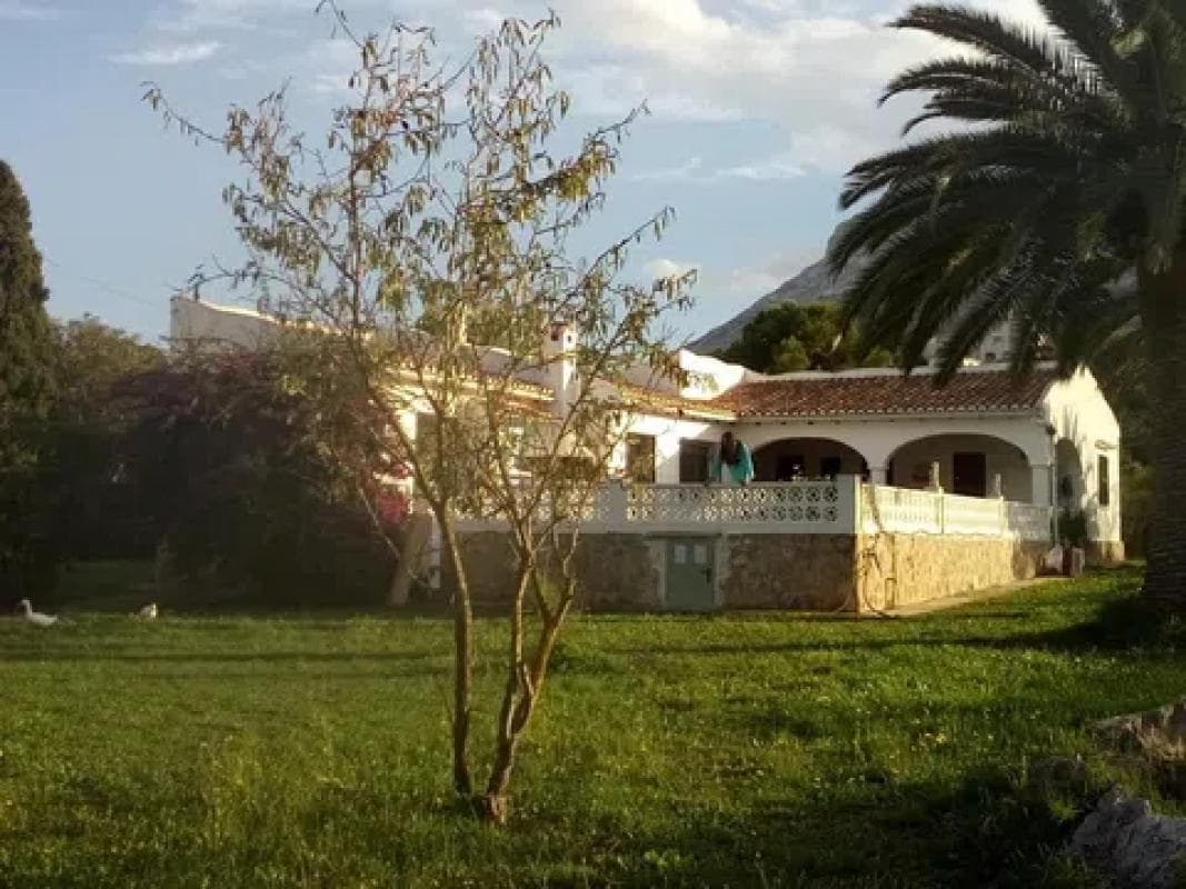 Propiedades en venta y alquiler en España photo 2