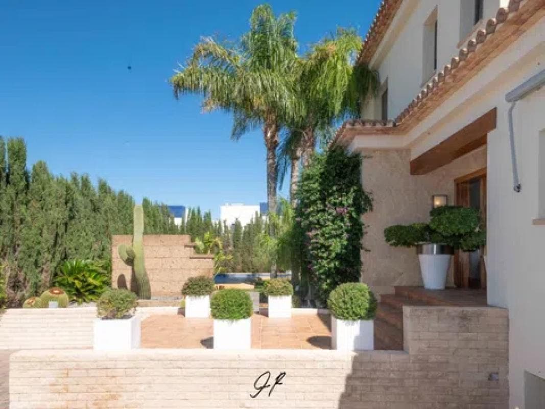 Venta de chalet independiente en El Montgó, Denia
photo 2