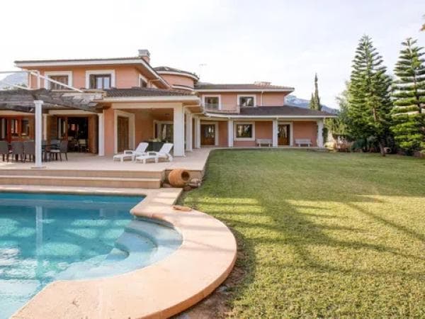 Casa independiente photo 1
