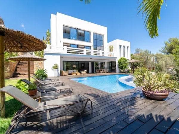 Chalet independiente en venta en El Montgó, Denia photo 1