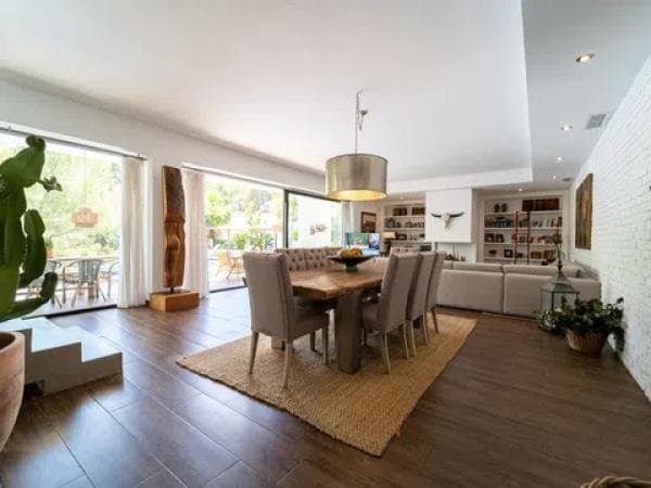 Chalet independiente en venta en El Montgó, Denia thumbnail 1