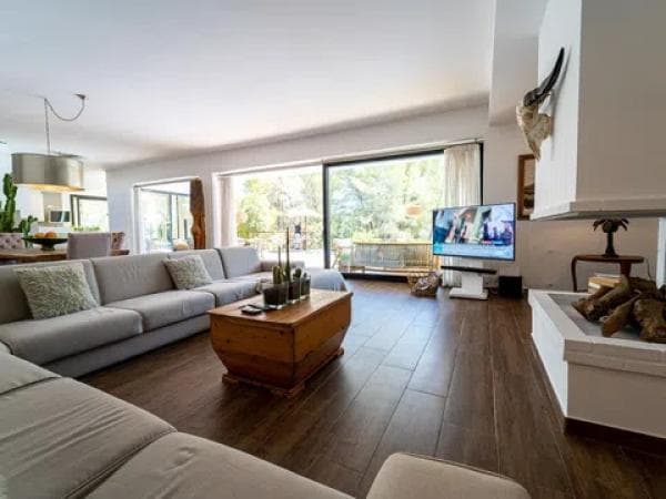 Chalet independiente en venta en El Montgó, Denia thumbnail 2