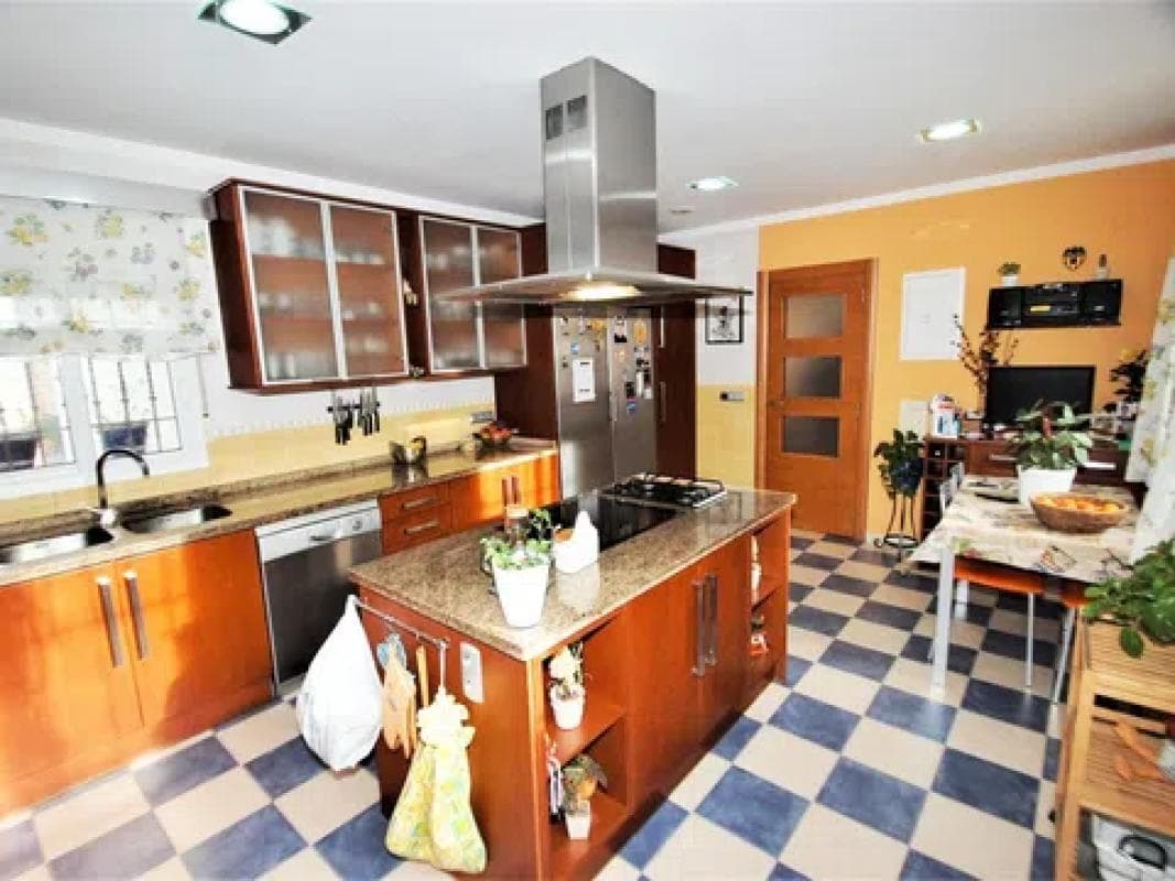 Propiedades en venta y alquiler en España photo 5