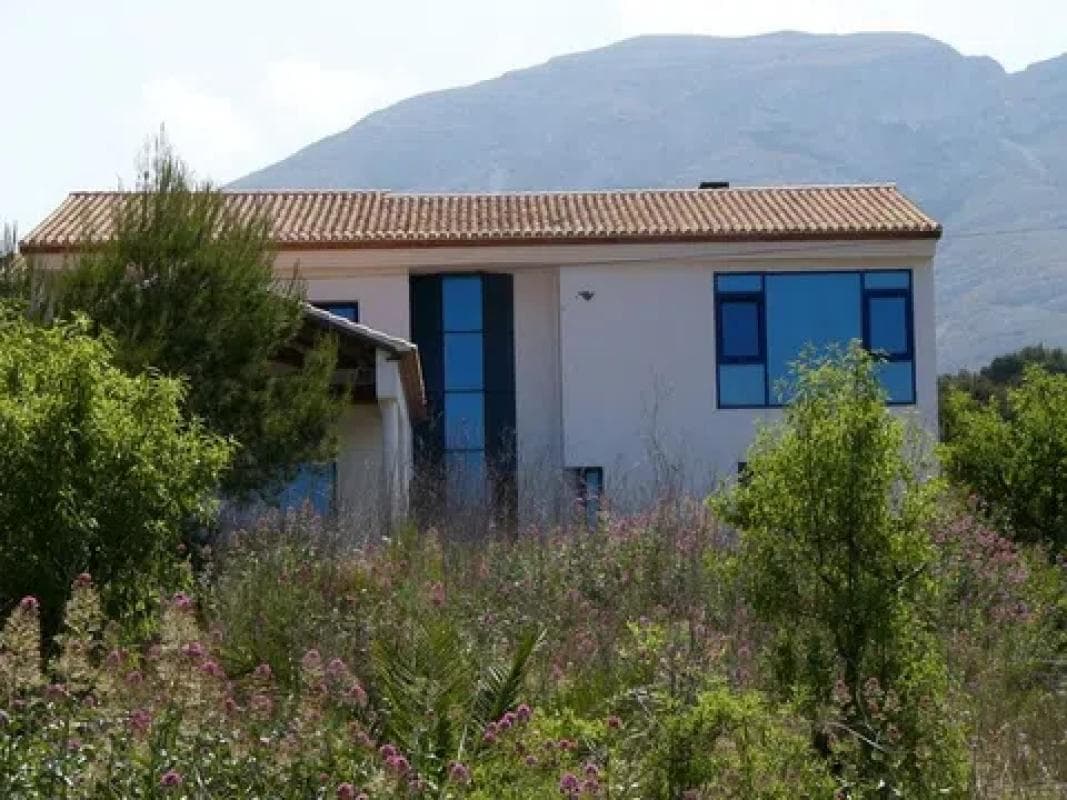 Propiedades en venta y alquiler en España photo 4