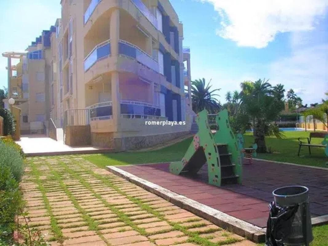 Sprzedaż mieszkania w Calle Mar Cantàbrica, Dénia
photo 5