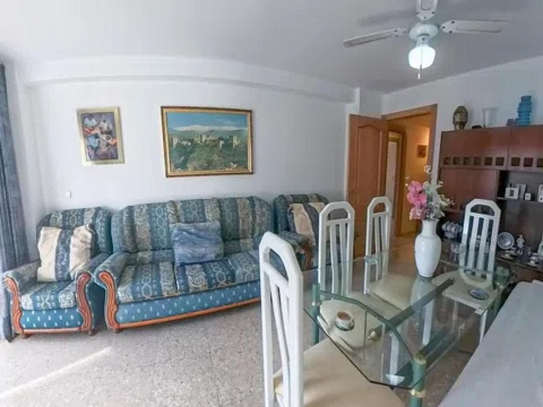 Venta de piso en Avenida Bruselas, Alicante / Alacant
photo 4