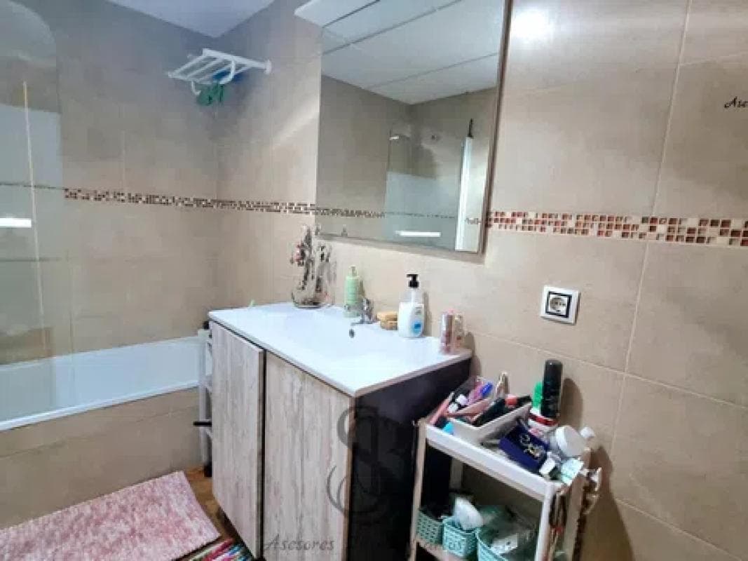 Venta de piso en Calle Enric Valor, Alicante / Alacant
photo 2