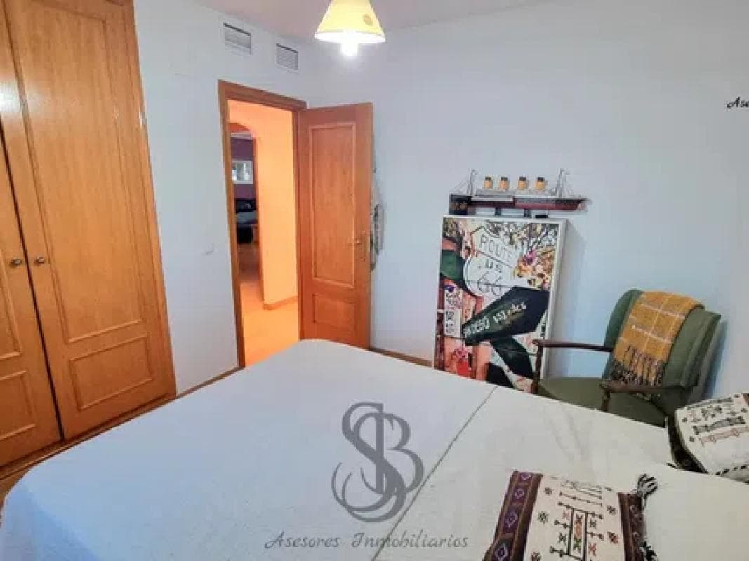 Venta de piso en Calle Enric Valor, Alicante / Alacant
photo 5