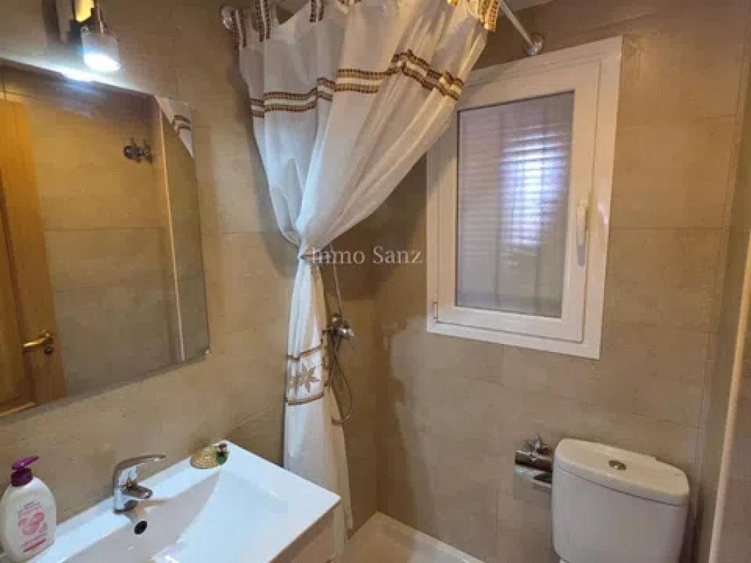 Venta de piso en Avenida Bruselas, Alicante / Alacant
photo 4