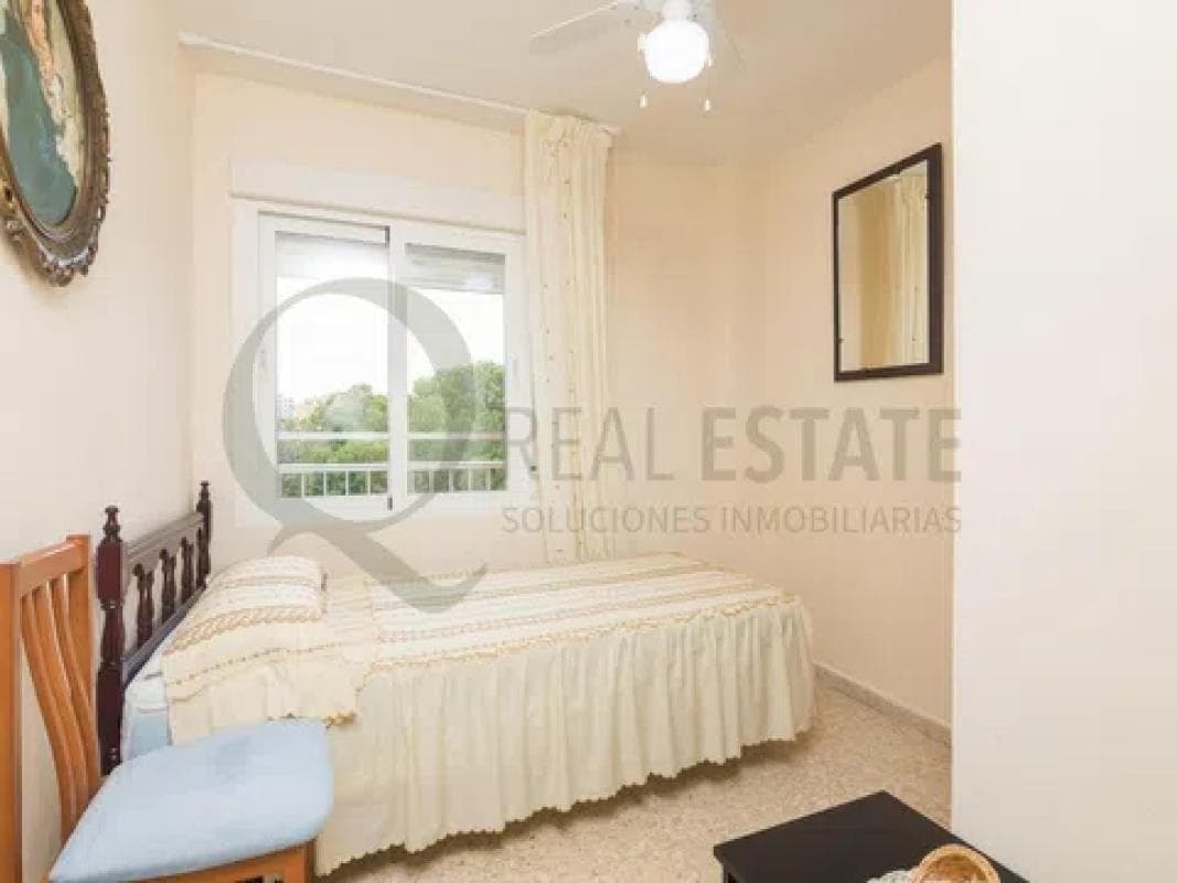 Venta de piso en Barrio Playa de San Juan, Alicante / Alacant
photo 2