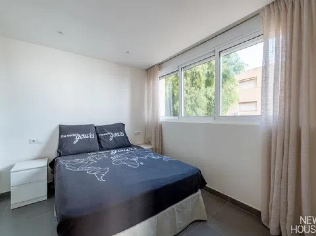 Venta de piso en Avenida de Villajoyosa, Alicante / Alacant
photo 5