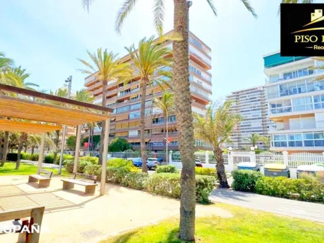 Venta de piso en Avenida de Niza, Alicante / Alacant
photo 3