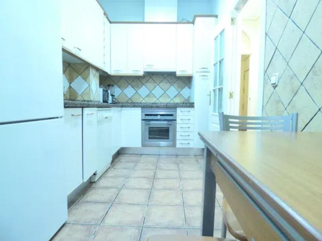 Venta de piso en Calle Girona, Alicante / Alacant
photo 4