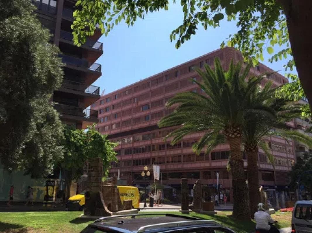 Venta de piso en Rambla Méndez Núñez, 40 , 4º E, 03002, Alicante / Alacant
photo 2