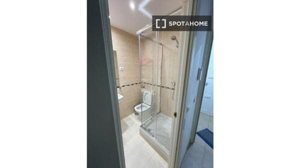 Apartment for rent in C. de Hermosilla , Madrid thumbnail 2