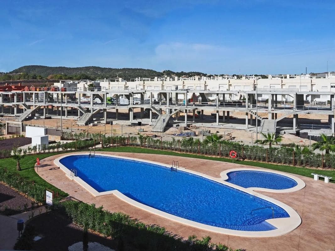 Venta de piso en Desamparados-Hurchillo-Torremendo, Orihuela
photo 3