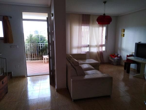 Chalet adosado en calle Las Escuelas, 3 thumbnail 2