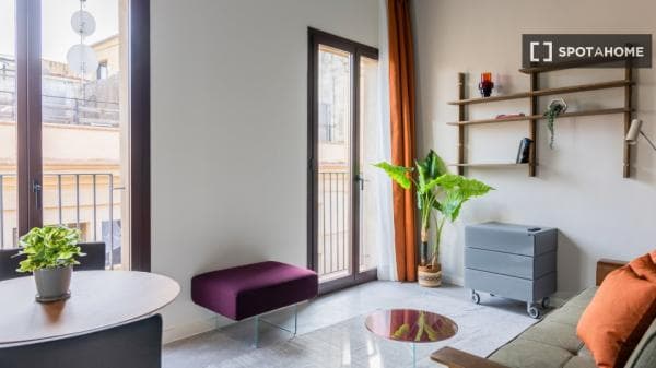 Piso en alquiler en Carrer de l'Aurora B-3º A302 , Barcelona thumbnail 2