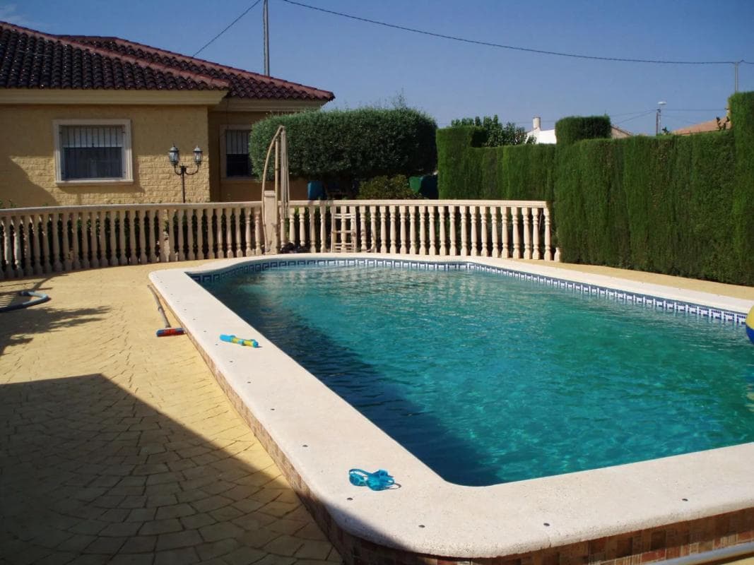 Propiedades en venta y alquiler en España photo 4