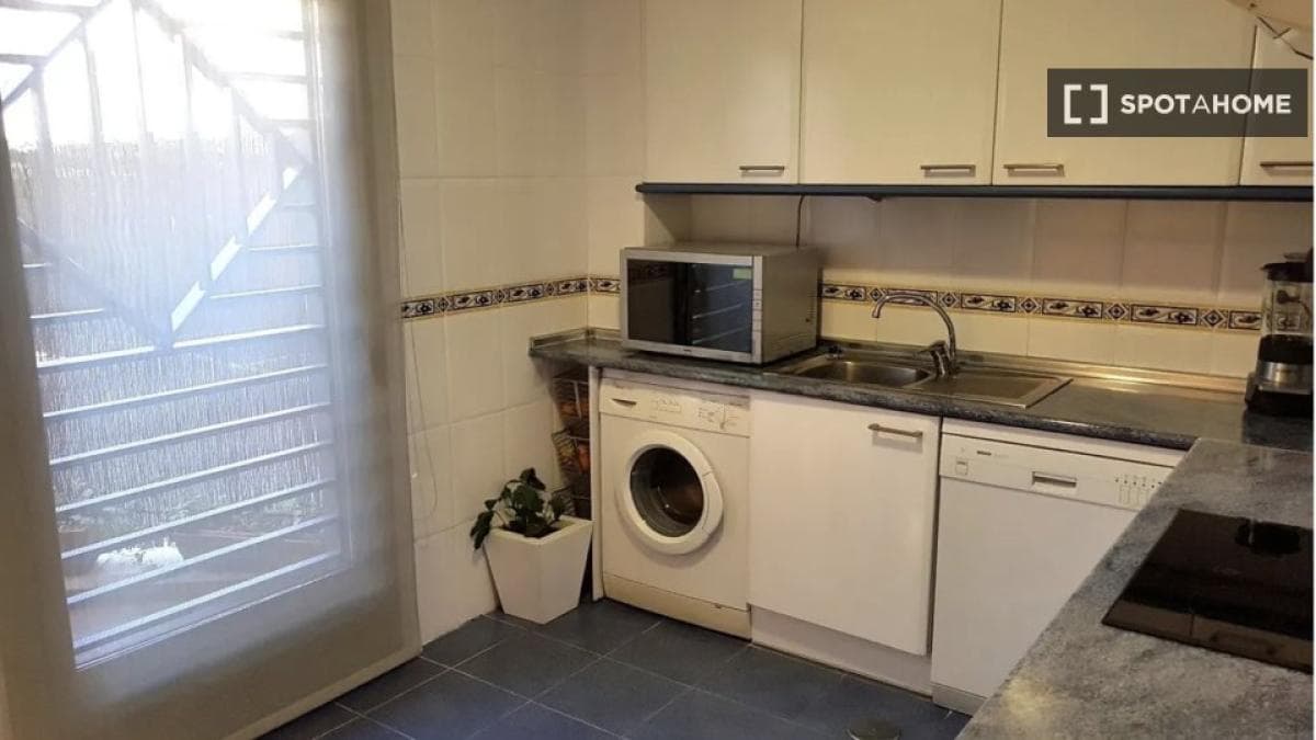 Недвижимость на продажу и в аренду в Испании photo 4