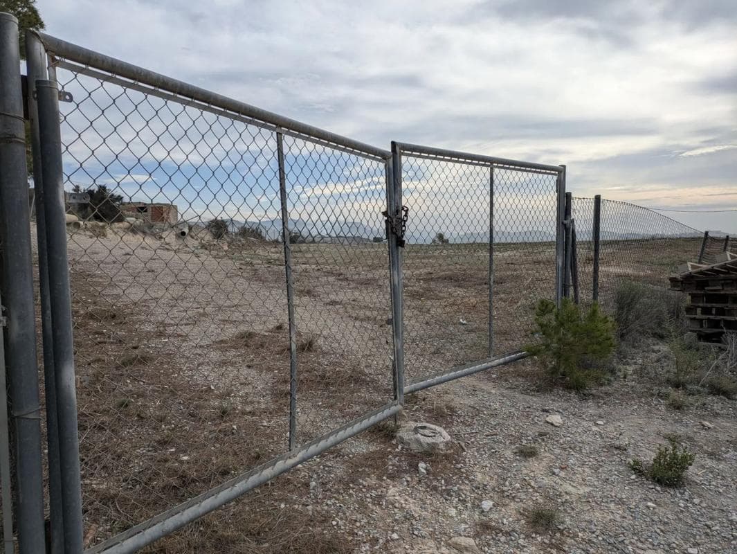 Terreno en venta en Moralet, Alicante photo 2