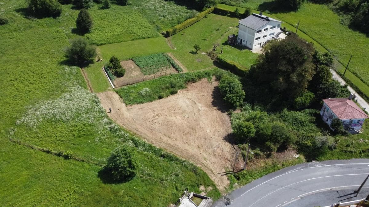 Terreno en venta en Oleiros, A Coruña photo 3