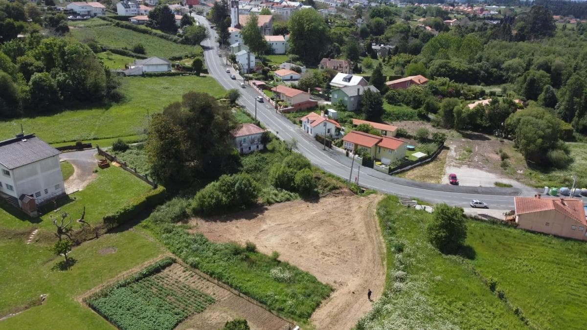 Terreno en venta en Oleiros, A Coruña photo 4