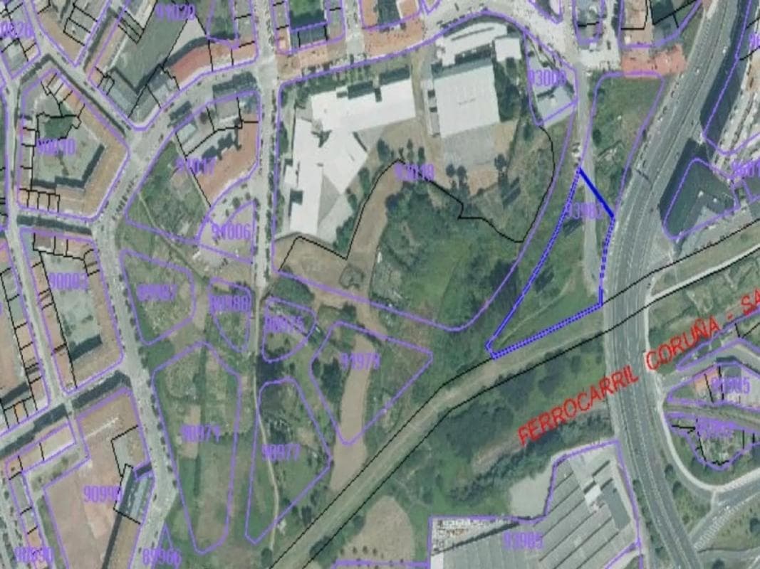 Działka na sprzedaż w A Coruña, A Coruña plan 1