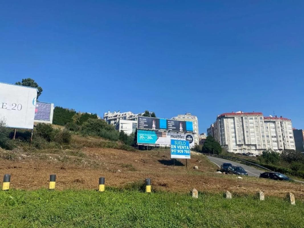 Działka na sprzedaż w A Coruña, A Coruña photo 3