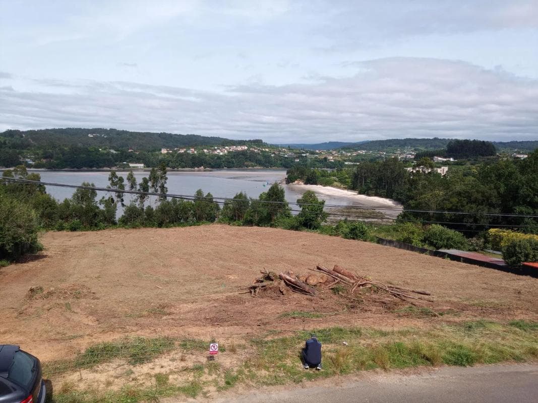 Terreno en venta en Bergondo, A Coruña photo 5