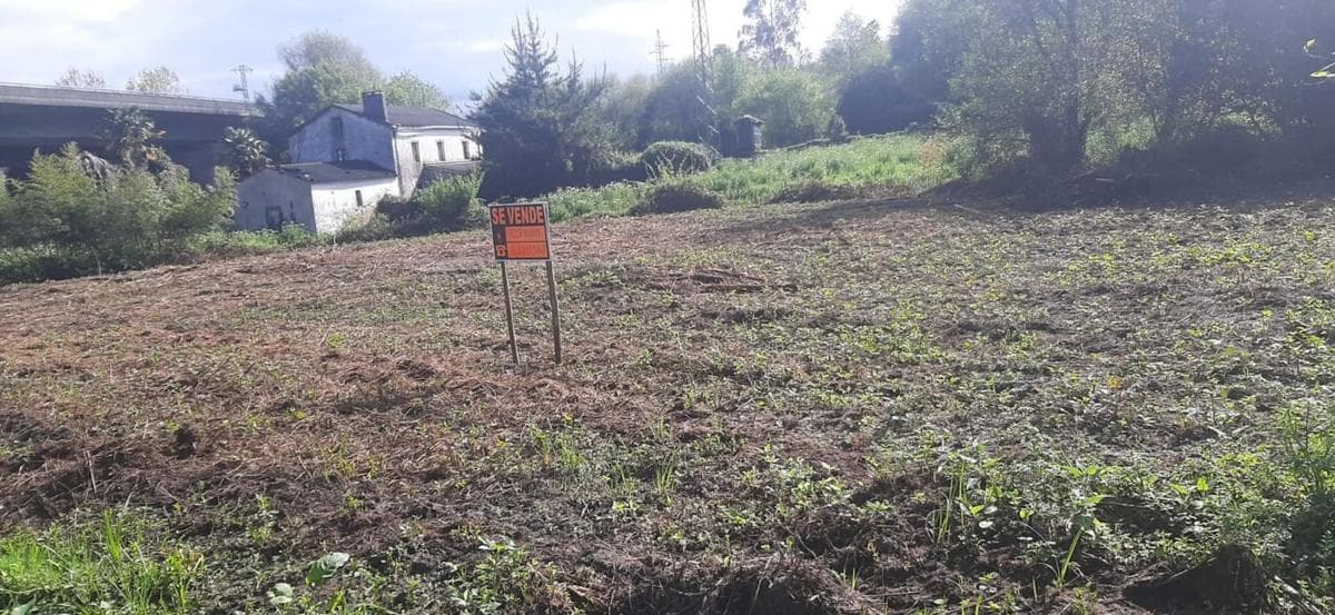 Terreno en venta en Bergondo, A Coruña photo 2