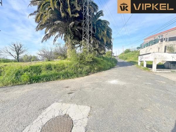 Terreno en calle Pablo Ares Feal photo 1