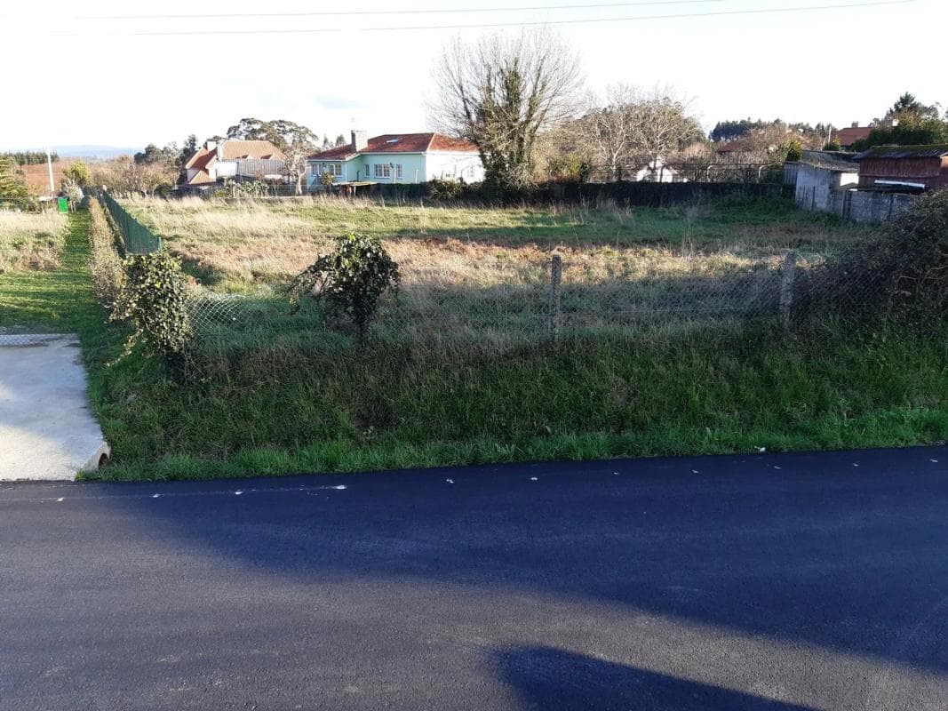 Terreno en venta en Oleiros, A Coruña photo 2